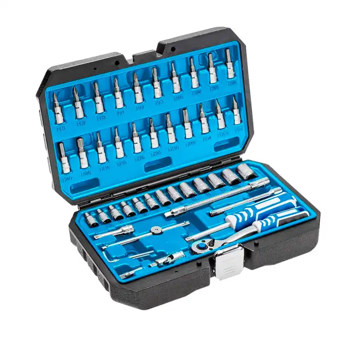 Набор головок и принадлежностей Hoegert HT1R4..