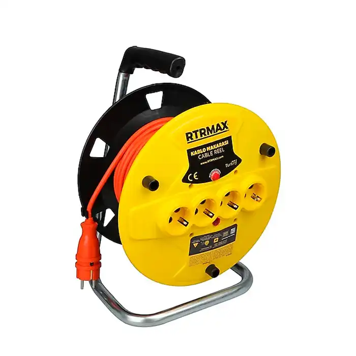 Удлинитель на катушке RTRMAX REM31520..
