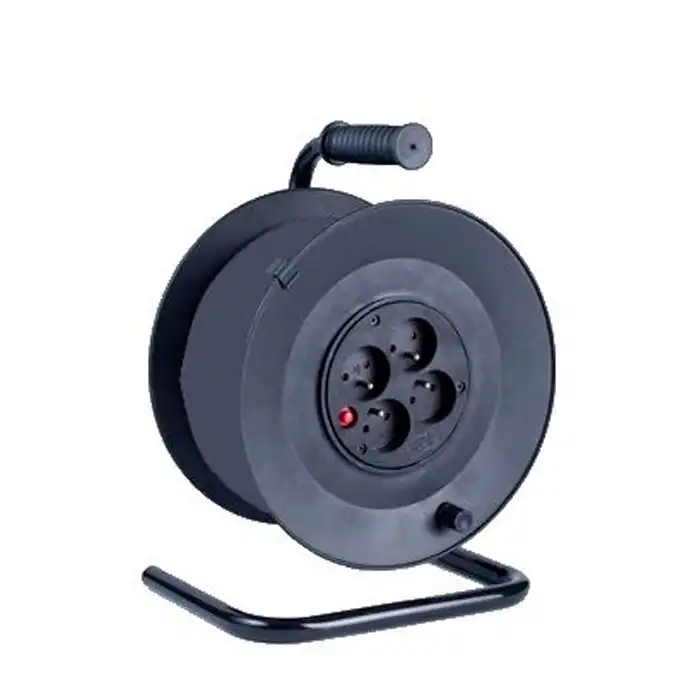 Удлинитель на катушке ..